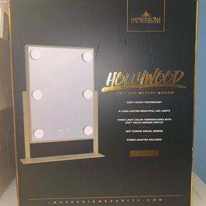 Impressions Vanity Hollywood makeup mirror